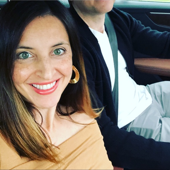 Meet your Posher, Meredith - Picture 1 of 1